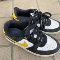 Nike スニーカー ホワイト/ブラック/イエロー