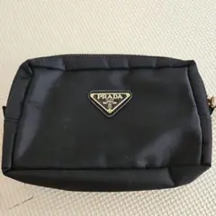 PRADA　ノベルティナイロンポーチ　ブラック