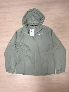 NIKE ナイキ エッセンシャル ジャケット ナイロンパーカー　Lサイズ NIKE ナイキ エッセンシャル ジャケット ナイロンパーカー Lグリーン