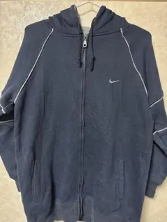 【早い者勝ち】Nikeジップアップパーカー
