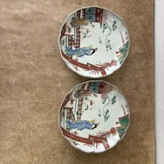 古い器　7寸皿　2枚　白磁　輪花皿　染付　色絵　時代物　人物柄　花鳥文様　中古品