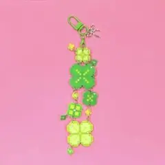 アイロンビーズ⋈*.。クローバー キーホルダー ウィッシュコア