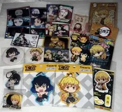 【値下げ中】鬼滅の刃 キーホルダー 缶バッジ アクリルフィギュア ステッカー