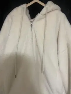 一点のみ❣️ホワイトフリースジャケット フード付き