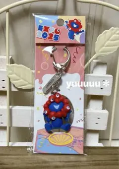 ミャクミャク 万博 マスコット　EXPO2025 キーホルダー　座る　新品