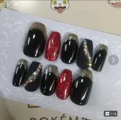 ジェルネイルチップ　黒✕赤　ゴールドフレンチ