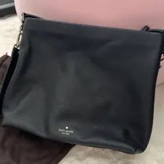 kate spade 黒 レザー ショルダーバッグ タッセル付き