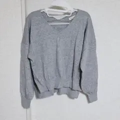 グレー Vネック 長袖セーター
