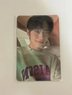 ジウン ゼベワン zb1 トレカ