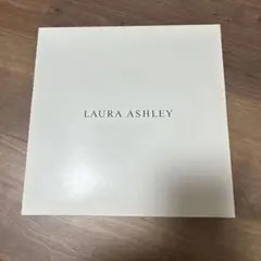 メルカリ市セール！ LAURA ASHLEY タオル2枚セット