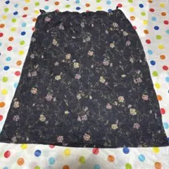 花柄ダークブルータイトスカート