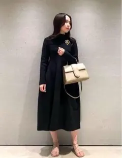 【美品】Mila owenミラオーウェン 畦編み構築ボリュームニットドレス　黒