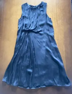 【週末値下げ】ballsey シルクワンピースのサムネイル