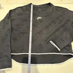 Nike Air クロップドトップス Mサイズ 黒のサムネイル