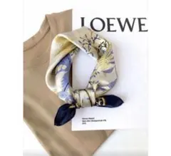 美しいスカーフ