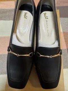 ローファーパンプス 革靴