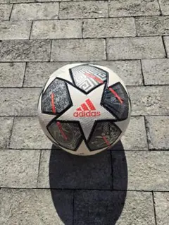 adidas UEFA Champions League フィナーレ5号