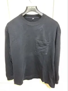 UNIQLO ブラック 長袖Tシャツ ポケット付き(L)