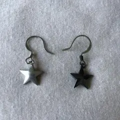 星のピアス