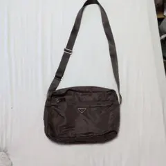 PRADA ナイロン ショルダーバッグ ブラウンのサムネイル