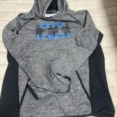 アンダーアーマー　パーカー　XL