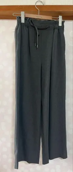 galloria ワイドパンツ