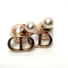 2026年最新】Dior ピアス キャッチの人気アイテム - メルカリ