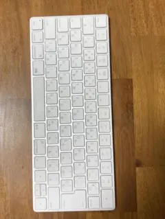 Apple Magic Mouse 2 & Magic Keyboard 2