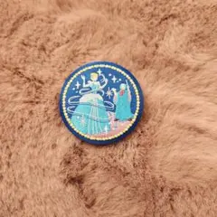 ディズニー　ビスケット　缶バッジ