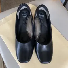 CLOSSHI パンプス　ブラック　22.5 美品　クロッシー