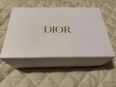 DIOR ディオール　ギフトボックス　リボン付き