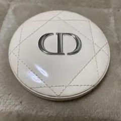 ディオールスキン フォーエヴァークチュール ルミナイザー フェイスパウダー 02