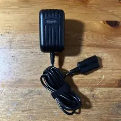 値下げシャークスティッククリーナー用充電アダプター新品？未使用品のサムネイル