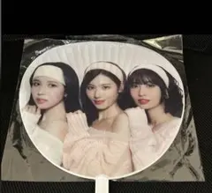 TWICE MISAMO ミナ　サナ　モモ