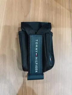 TOMMY HILFIGER ブラックポーチ