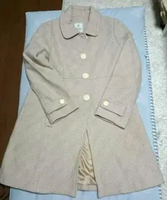 ピンクベージュ