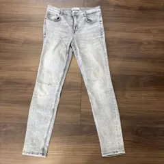 ZARA　スキニーデニム ライトグレー ダメージ加工