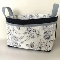 ハンドメイド　布バスケット　(前ポケット付き) 線花柄