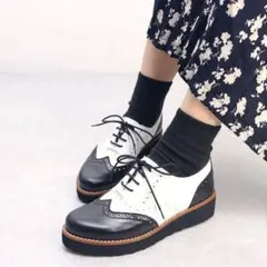 定番人気✨35サイズ BONTRE 厚底オックスフォード バイカラー 白黒 本革のサムネイル