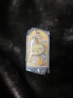 ちいかわ　チョコチャーム　うさぎ