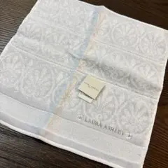 発送1/9までLAURA ASHLEY タオルハンカチ
