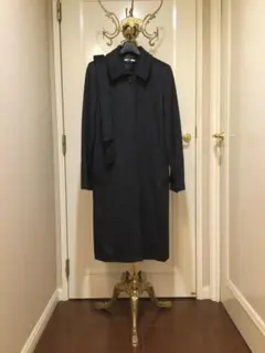 ダークグレー ベルト付き　ステンカラー・コート