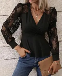 新品♡ペプラムトップス　花柄レーストップス