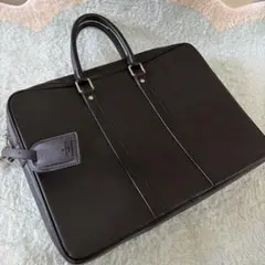 LOUIS VUITTON ビジネスバッグのサムネイル
