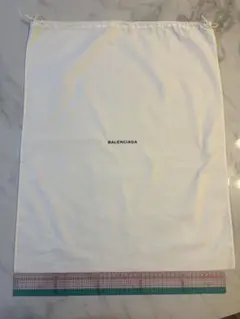 2026年最新】BALENCIAGA 旅行用品 巾着袋の人気アイテム - メルカリ