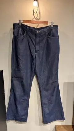 Item thumbnail for item 64130a13-1060-44ee-98f1-04c4a810980d