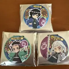 鬼滅の刃　缶バッジ　イオン
