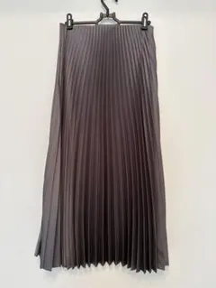 ZARA ダークグレー プリーツスカート