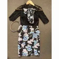 JEWELS 花柄タイトドレス