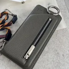 ajew マルチ対応　スマホケース　 ショルダー ストラップ付き　カーキ